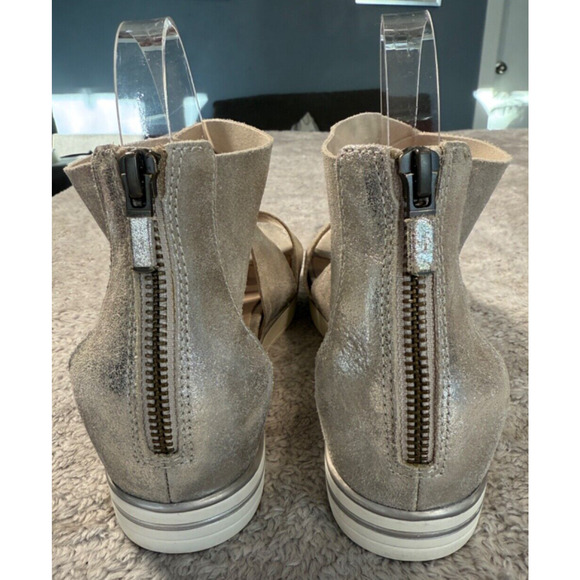 Eileen Fisher Sport Platinum Glitter Gold Suede Hidden Wedge Sandals Size 9 - Picture 5 of 7